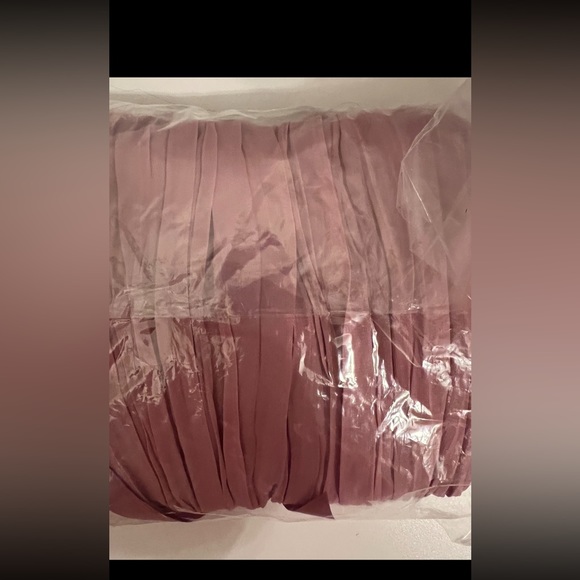 Victoria’s Secret Bundle💕VERY SEXY
Pleated Babydoll Set & Carole Hochman Robe - Picture 4 of 7